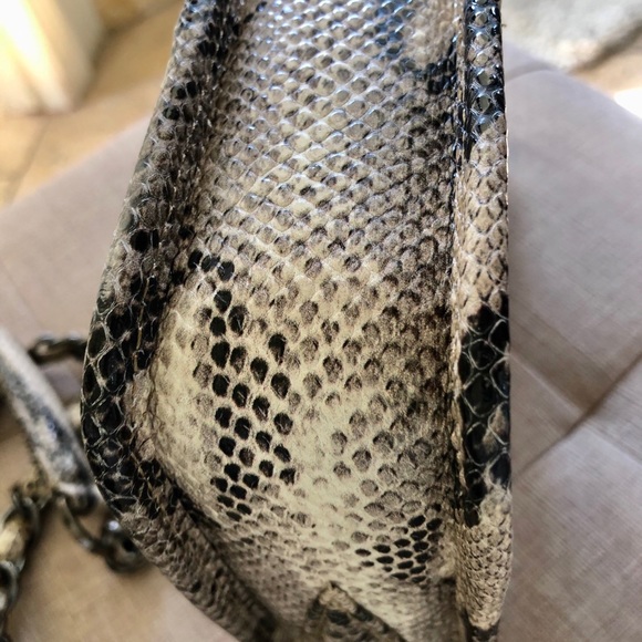 SOLD!!! Clear Kelly Wynne Black & Ivory  Snake - Picture 11 of 12